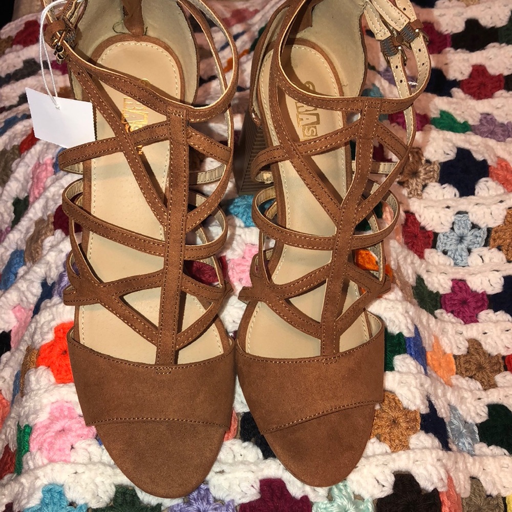 BRAND NEW WITH TAG